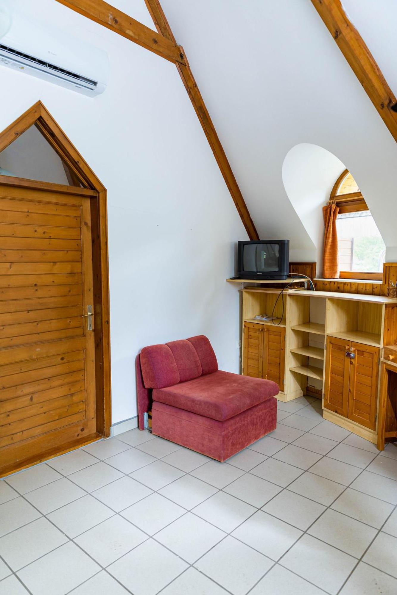 Gesztenye Nyaralopark Balatonudvari Buitenkant foto
