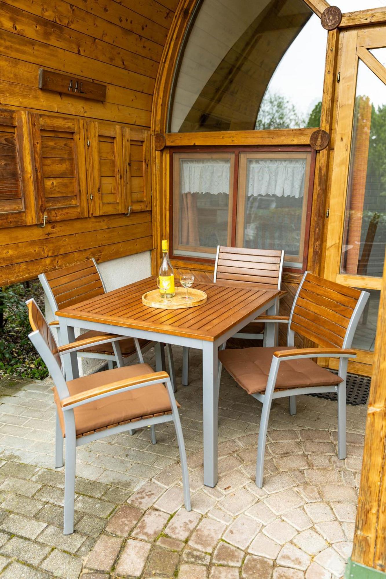 Gesztenye Nyaralopark Balatonudvari Buitenkant foto