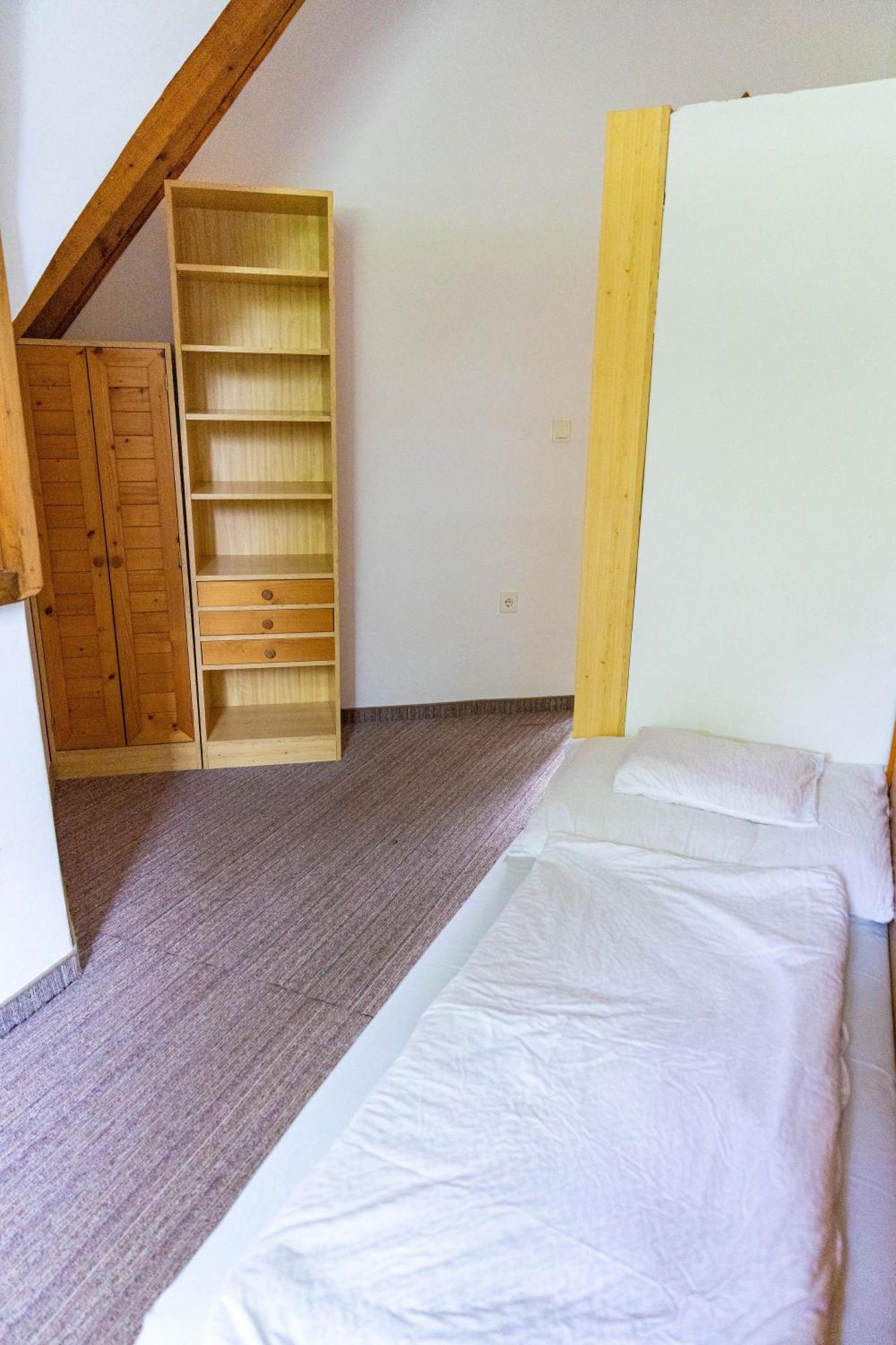 Gesztenye Nyaralopark Balatonudvari Buitenkant foto