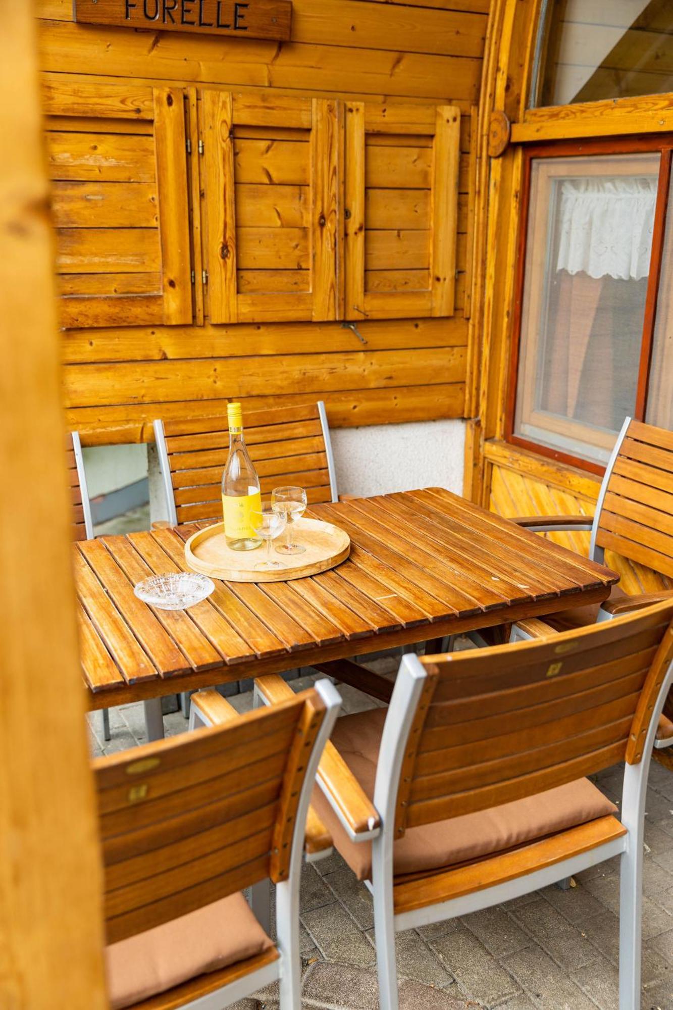 Gesztenye Nyaralopark Balatonudvari Buitenkant foto